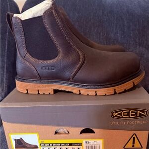 KEEN Men's Dark Brown Chelsea Boots